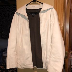 Wilson’s leather woman’s jacket